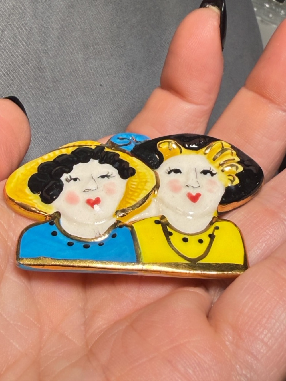 Vintage-Inspired Women Enamel Hat Ladies Handmade Brooch in Yellow, Black & Blue - Picture 4 of 5
